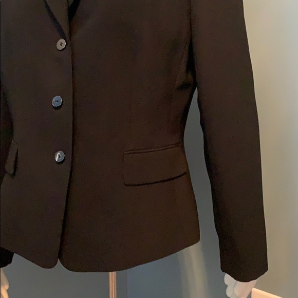 Tahari structured three button black blazer petite - Picture 2 of 6